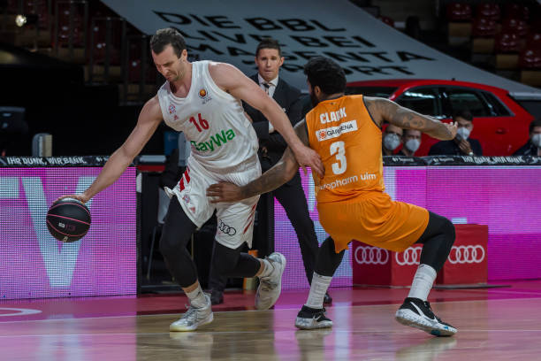 十字韧带撕 十字韧带撕